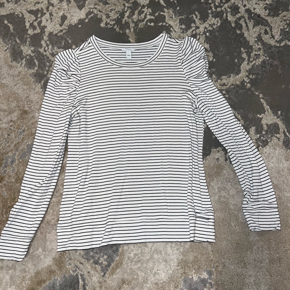 Daily Ritual Black and White Ruffled Fitted Blouse